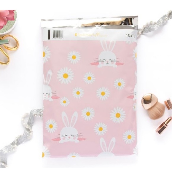 Bunny 🐰 Poly Mailers 10x13 Pack of 50 PRICE IS FIRM - Picture 2 of 3
